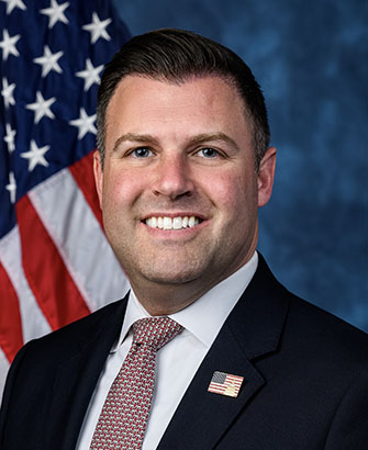 Portrait of Ryan Mackenzie